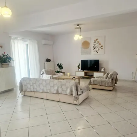 Comfortable Apartment Close To Rafina Port Esterno foto