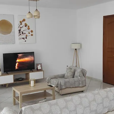 Comfortable Apartment Close To Rafina Port Esterno foto