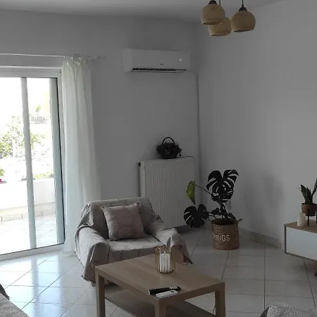 Comfortable Apartment Close To Rafina Port Esterno foto