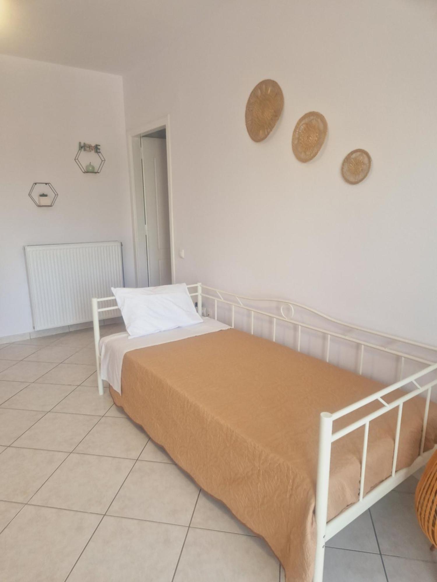 Comfortable Close To Port Apartment *