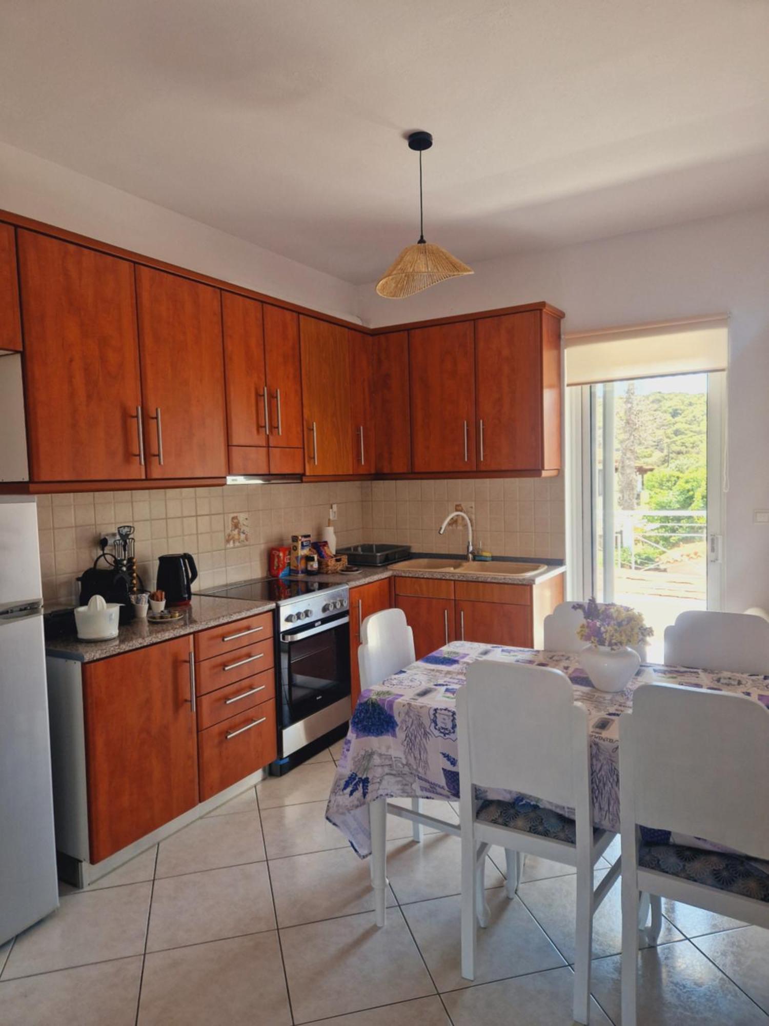 Comfortable Close To Port Apartment